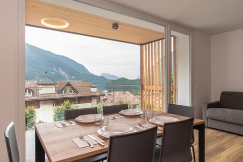 Day, Natural landscape, View (from property/room), Balcony/Terrace, Living room, Seating area, Dining area, Mountain view