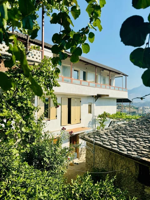 Property building, Day, Garden, Garden view