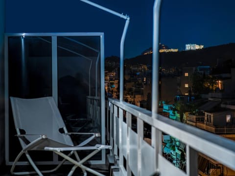 Town house by Phoenix Apartments Apartment in Kallithea