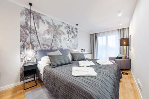 Photo of the whole room, Seating area, Bedroom