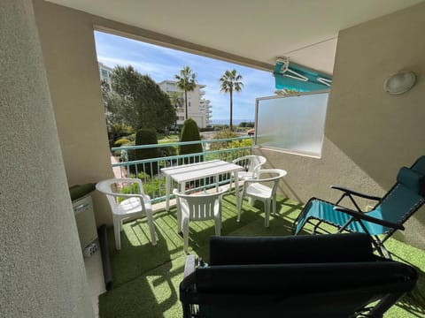 Balcony/Terrace, Sea view, sunbed