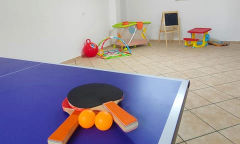 Game Room, Table tennis, Kids's club