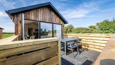 Property building, Patio, View (from property/room), Balcony/Terrace