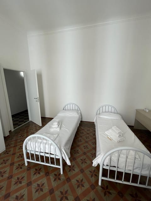 Cavour Rooms Bed and Breakfast in La Spezia