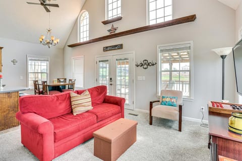 Tennessee River Retreat Multi-Level Deck and Views House in Tennessee