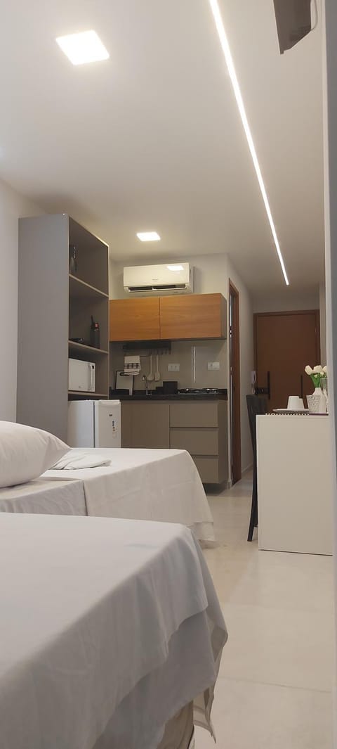 Bed, Kitchen or kitchenette, Photo of the whole room, Bedroom, minibar