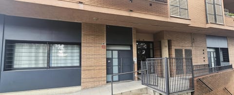 2 apartamentos juntos ideal grupos cerca Barcelona Apartment in Badalona