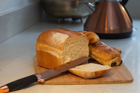 Rock and Roll Suite In Manor House Apartment in Uttlesford