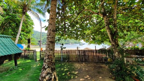 1500 metros quadrados na beira da praia House in Angra dos Reis