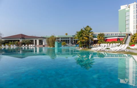 Property building, Swimming pool