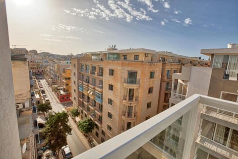 City view, Street view, Location