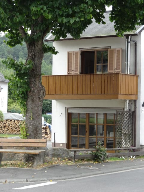 Property building, Street view