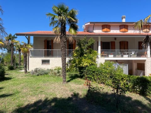 CountryShore Apartment in Marche