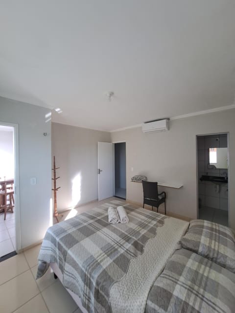 Bed, Photo of the whole room, Bedroom, air conditioner