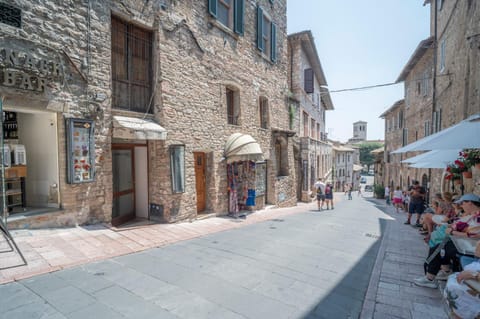 Property building, Neighbourhood, Street view