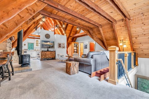 Homewood Hideaway Family Friendly plus EV Charger House in Lake Tahoe
