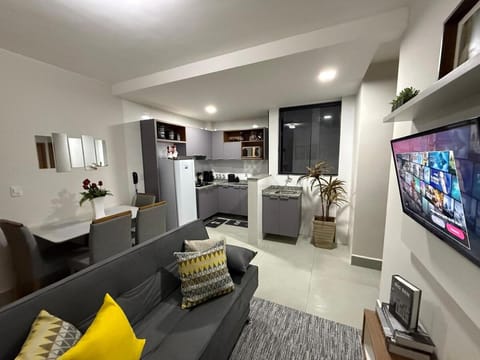 Lindo apto prox shopping Apartment in State of Rio de Janeiro