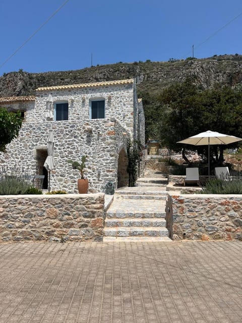 Property building, Natural landscape