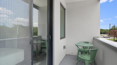 Upstay Modern 2 Bedroom Home near South Congress Apartment in South Congress