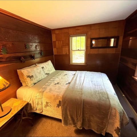 Quaint Cottage on the Sandy Shores of Lake Michigan House in Wisconsin