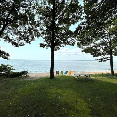 Quaint Cottage on the Sandy Shores of Lake Michigan House in Wisconsin