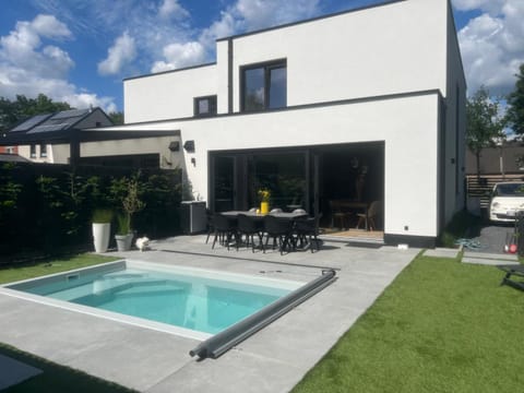 Home Terboekt Villa in Flanders