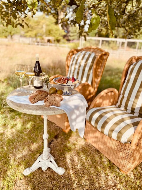 Day, Natural landscape, Garden, Food and drinks, Garden view