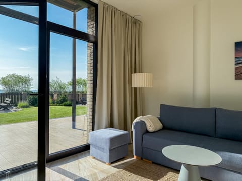 Garden, View (from property/room), Balcony/Terrace, Living room, Seating area, Garden view, Sea view, Sea view