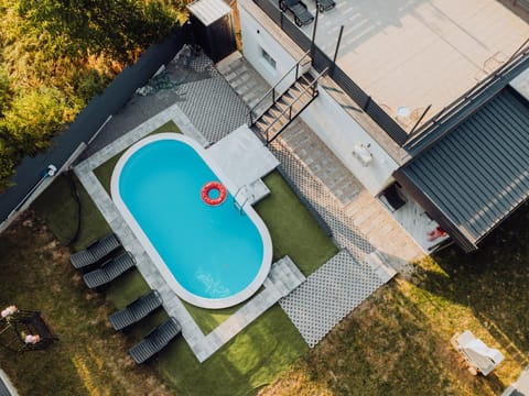 Day, Natural landscape, Garden, Garden view, Pool view, Swimming pool, sunbed