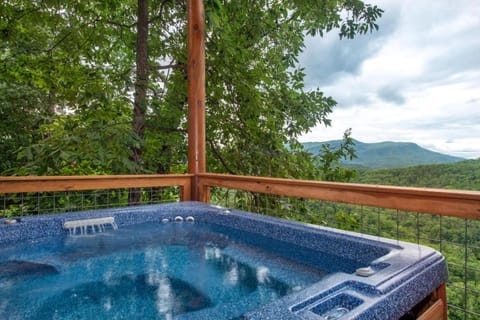 Splash Mountain By Avada Properties House in Pigeon Forge