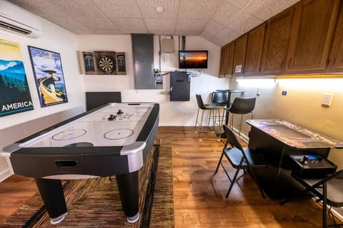 Window Wonderland By Avada Properties House in Gatlinburg