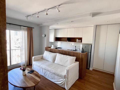 Kitchen or kitchenette, Living room, Photo of the whole room, Seating area