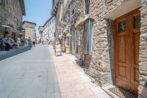 Property building, Neighbourhood, City view