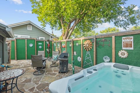 1929 Wash House House in Fredericksburg