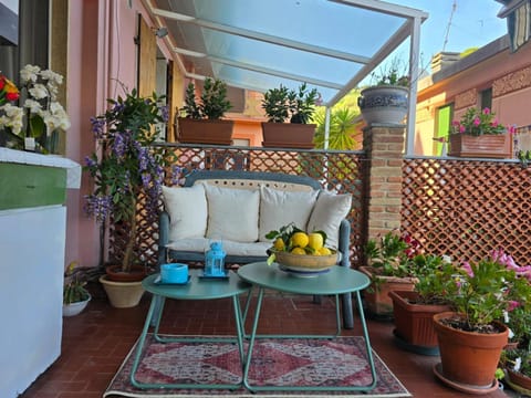 Patio, Garden, Balcony/Terrace