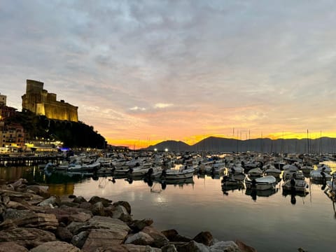 Arcobaleno sulle 5 Terre Bed and Breakfast in La Spezia