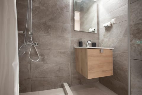 Cozy Apartment Next To PIRAEUS PORT Apartment in Pireas