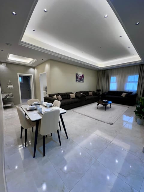 TV and multimedia, Living room, Dining area