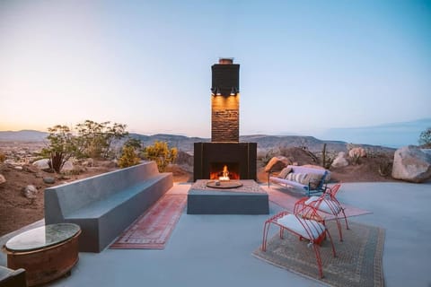 Heaven's Door By The Cohost Company House in Pioneertown