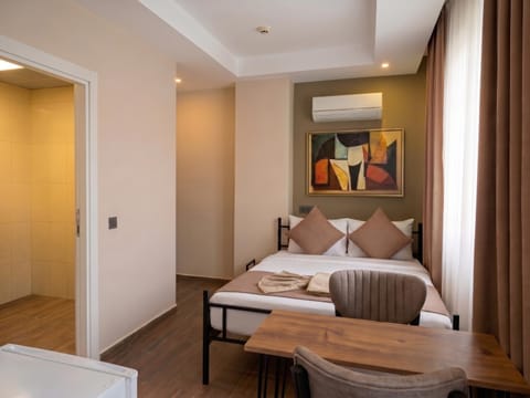 Bed, Seating area, Bedroom, air conditioner
