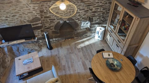 Gîte 4 personnes atypique avec services tout inclus, à l'orée d'une forêt privée House in Brittany