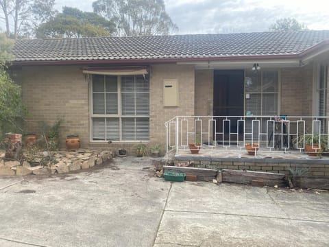 Property building, Garden, Balcony/Terrace, Garden view