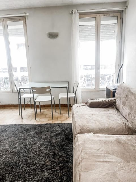 Aux charmes de Puteaux Apartment in Puteaux