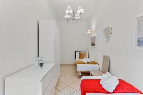 GOLDEN LUXE - Sunset by the Sea Apartment in Viareggio