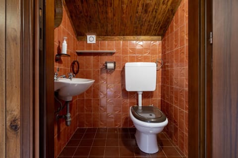 Villa Armida - 1976 Apartment in Trieste