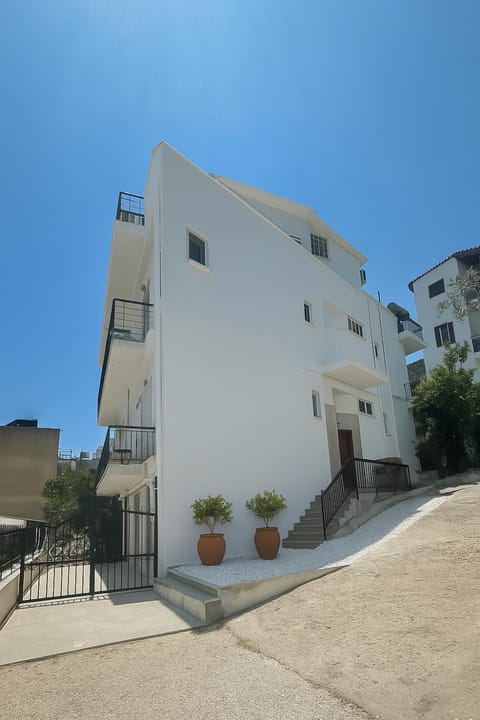 Property building, Day