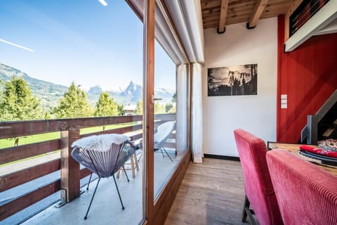 Vue magnifique, 100m télécabine Cabin in Morillon