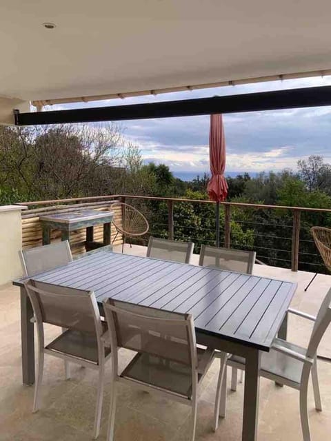 quiet villa, exceptional sea view Villa in Ventiseri