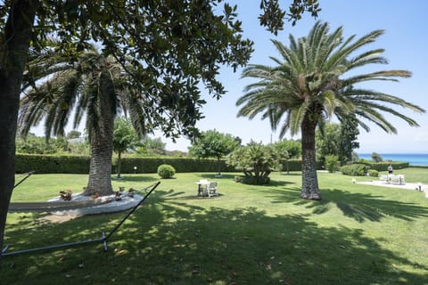 Hanioti Beachfront Paradise by Luxlikehome Villa in Halkidiki