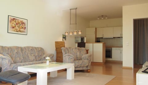 Kitchen or kitchenette, Living room, Seating area